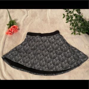 Express skirt size large Art Deco sparkle